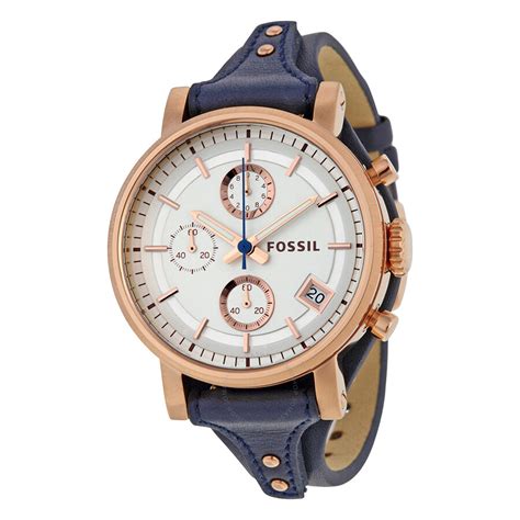 fossil boyfriend watches for women.